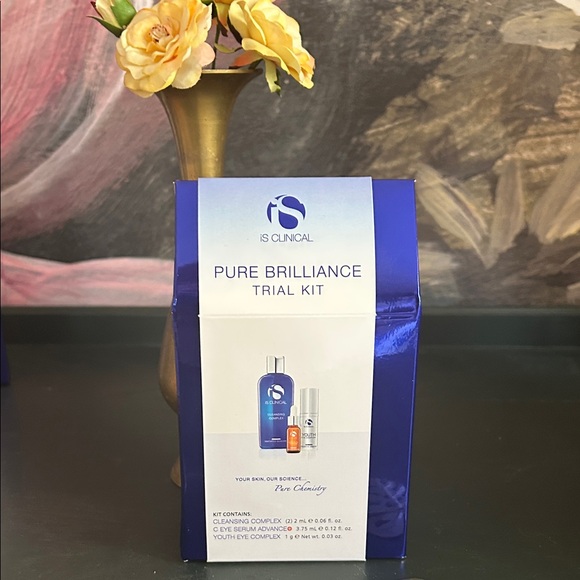 iS Clinical Other - iS Clinical Pure Brilliance Trial Kit NEW